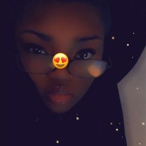 Meet your Posher, Kaly